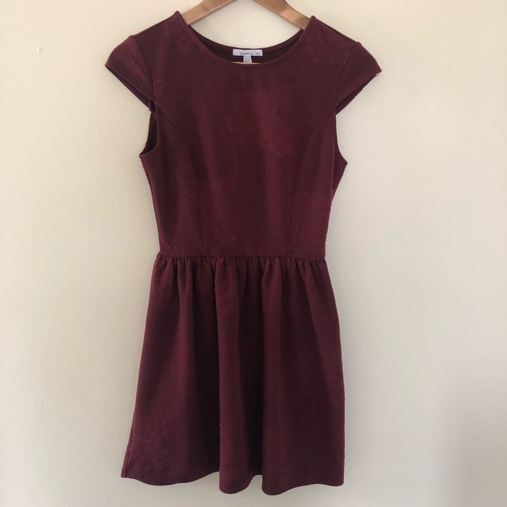 Burgundy Cap Sleeve Mini Dress with Gathered Waist Women’s Size Small